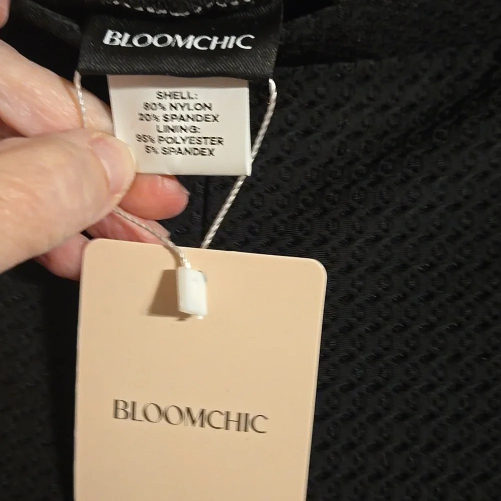 BloomChic Black Textured Bike Shorts - Picture 2 of 4